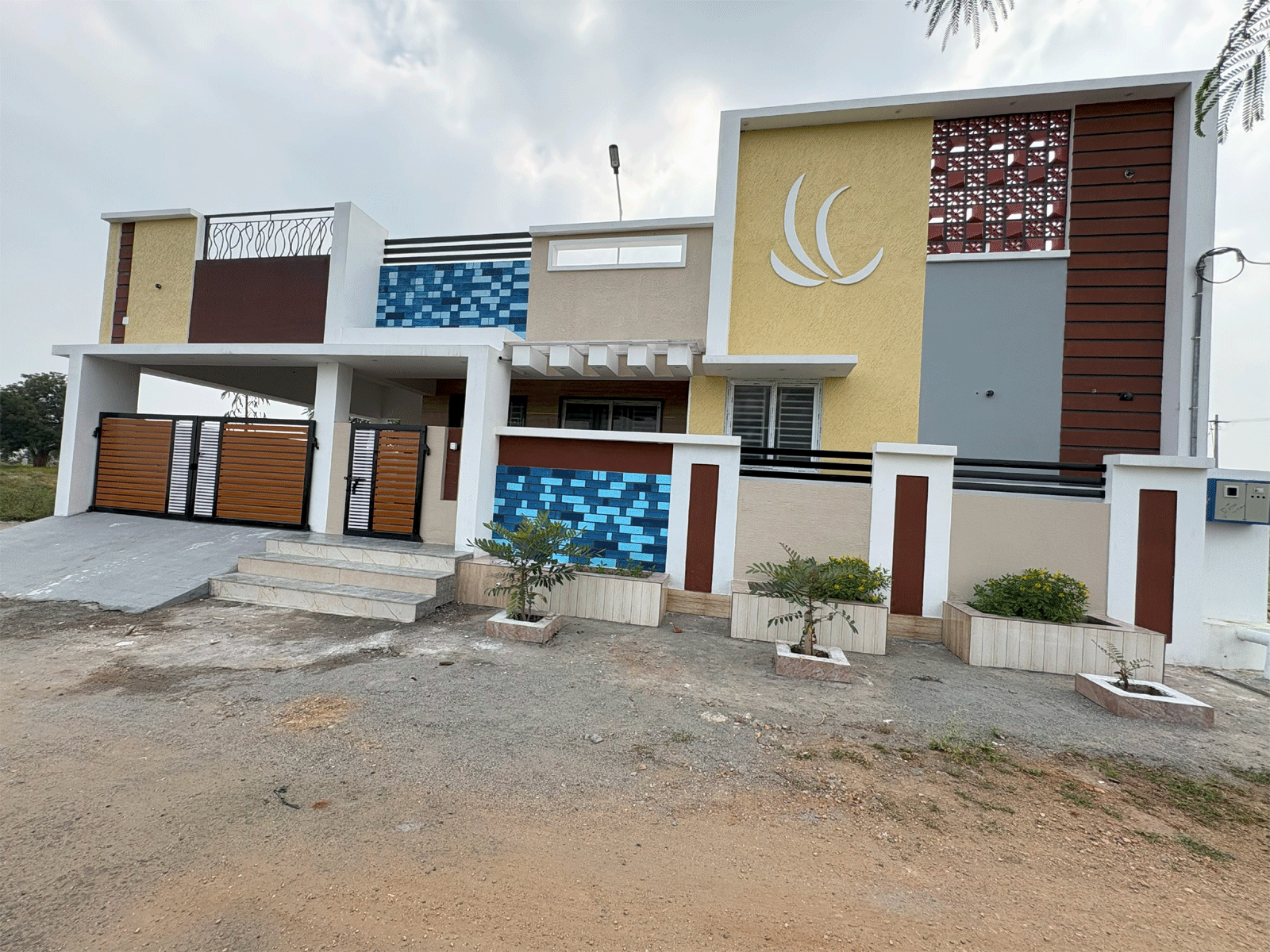 Sangee_projs_Com_0310825_06